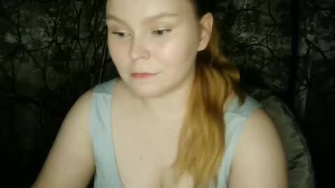 blushing_star online show from September 8, 2025, 5:01 pm