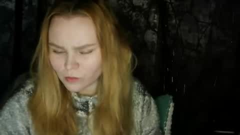 blushing_star online show from November 2, 2025, 5:04 pm