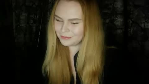 blushing_star online show from November 15, 2025, 5:09 pm