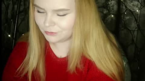 blushing_star online show from December 16, 2025, 4:34 pm