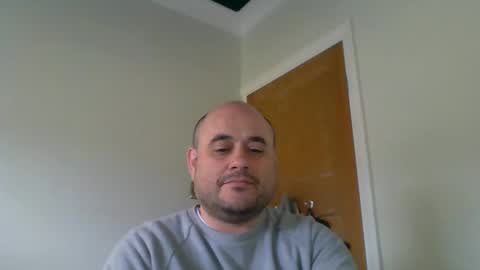 Snapshot of bobabator chatting on February 14, 2025, 11:21 am bobabator online show from February 14, 2025, 11:21 am