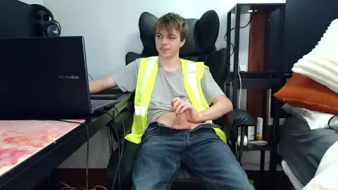 bobby72738 online show from October 15, 2025, 3:50 am