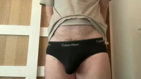 Snapshot of bobbybrownshoozz chatting on March 2, 2026, 8:21 am bobbybrownshoozz online show from March 2, 2026, 8:21 am