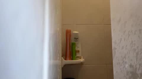 bobfish663 online show from December 16, 2025, 12:21 pm