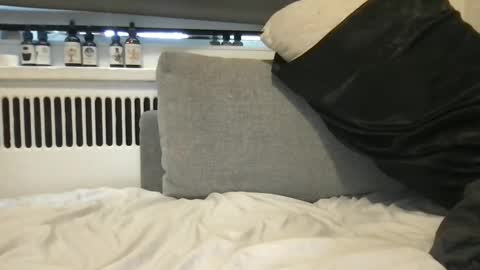 Snapshot of boblight221 chatting on February 21, 2025, 6:26 pm boblight221 online show from February 21, 2025, 6:26 pm