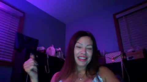 milf online show from November 20, 2025, 5:40 am