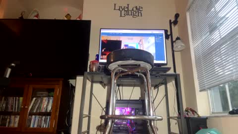 FRECKLES online show from January 15, 2025, 12:15 pm