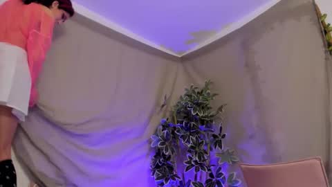   online show from October 10, 2025, 11:48 pm