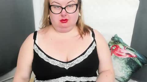 Snapshot of bonnieshining chatting on December 13, 2024, 8:51 am Bonnie online show from December 13, 2024, 8:51 am