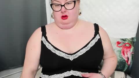 Snapshot of bonnieshining chatting on December 18, 2024, 10:30 am Bonnie online show from December 18, 2024, 10:30 am