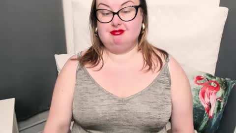 Snapshot of bonnieshining chatting on February 4, 2025, 7:51 am Bonnie online show from February 4, 2025, 7:51 am