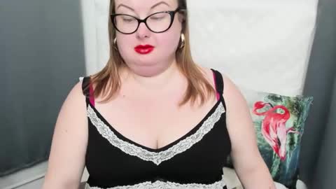 Snapshot of bonnieshining chatting on February 11, 2025, 8:48 am Bonnie online show from February 11, 2025, 8:48 am