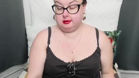 Snapshot of bonnieshining chatting on February 28, 2025, 4:54 am Bonnie online show from February 28, 2025, 4:54 am