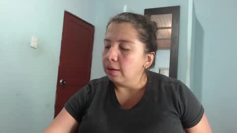 Luciana independent model online show from January 12, 2025, 8:25 pm