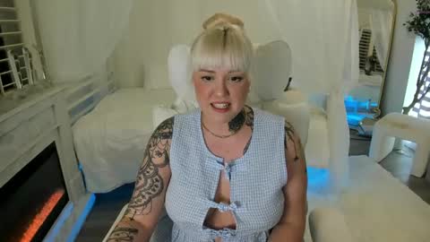 Miley online show from February 23, 2025, 3:13 am