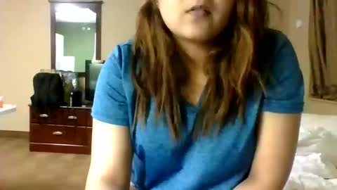 Snapshot of bookishdivya chatting on October 16, 2025, 7:31 am Divya online show from October 16, 2025, 7:31 am