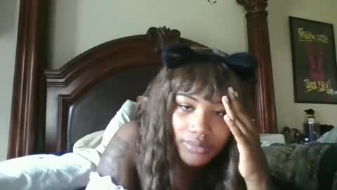 boooohoooobaby online show from October 1, 2025, 12:55 pm