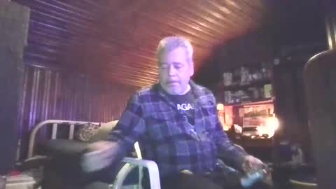 Booshwa online show from November 15, 2025, 10:01 am