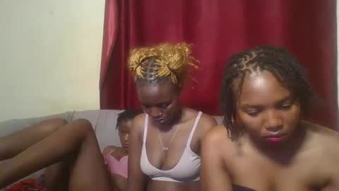 Snapshot of bootie_caramel chatting on February 28, 2025, 3:04 pm bootie_caramel online show from February 28, 2025, 3:04 pm