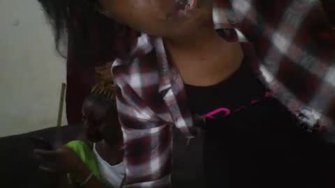 Snapshot of bootie_caramel chatting on March 5, 2025, 10:00 am bootie_caramel online show from March 5, 2025, 10:00 am