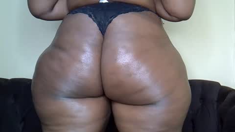 bootieshakess online show from December 14, 2025, 9:19 pm