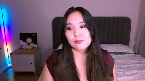 Mona online show from November 12, 2025, 5:13 pm