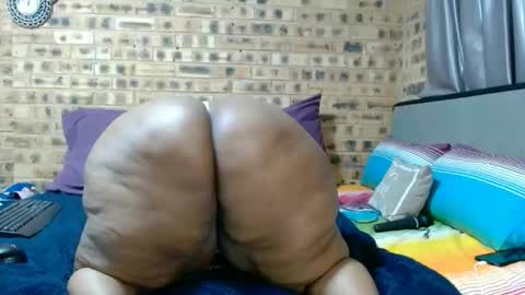 bootytwerkxxx online show from March 7, 2026, 7:33 pm