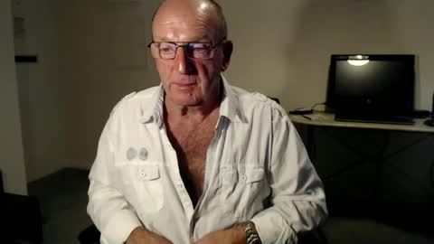 Boppy21 online show from December 7, 2024, 8:49 pm