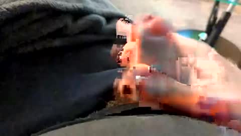 Borderslad1101 online show from November 9, 2025, 4:27 pm