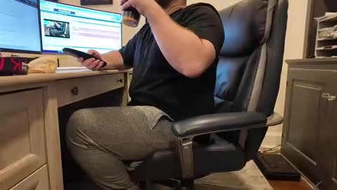 Boredhorndog online show from January 18, 2026, 10:13 pm