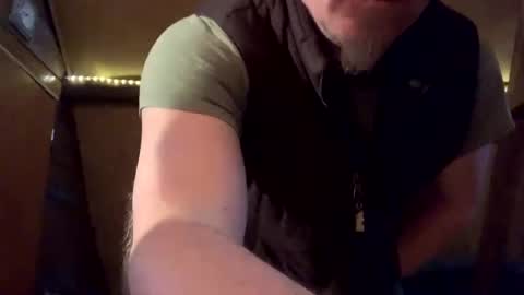 borndaniel634423 online show from February 26, 2025, 4:35 pm