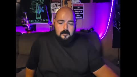 bossdeuce420 online show from April 21, 2026, 2:51 am