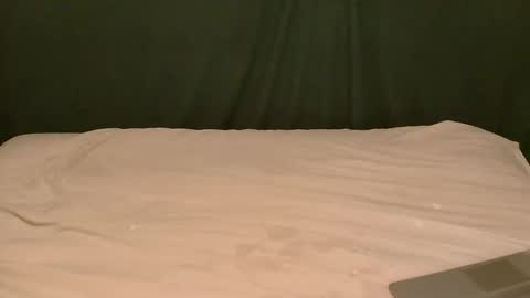 bottomdaddyforyou925375 online show from December 5, 2025, 8:38 pm