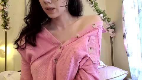 Snapshot of bouncyqueenmajesty chatting on March 11, 2025, 5:24 pm Bouncy Queen Majesty online show from March 11, 2025, 5:24 pm