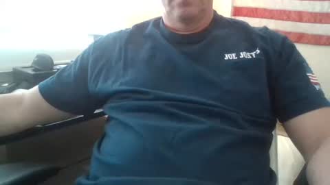 Snapshot of bourbonman144 chatting on April 29, 2026, 8:15 pm bourbonman144 online show from April 29, 2026, 8:15 pm