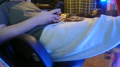 Bowerboi1217 online show from December 19, 2025, 2:18 am