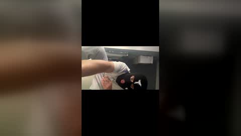 boy2006866124 online show from March 15, 2026, 1:50 pm