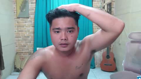 boy_jasper online show from May 5, 2026, 9:17 am