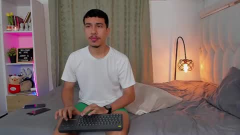 Snapshot of boy_jerry chatting on July 12, 2026, 9:22 am boy_jerry online show from July 12, 2026, 9:22 am