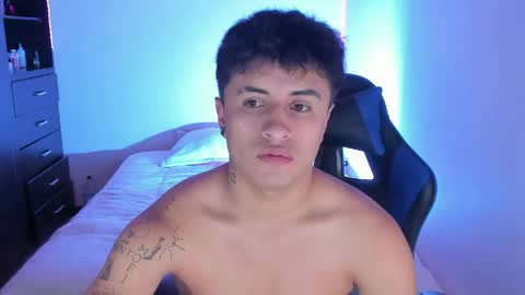 boy_nauthy online show from April 12, 2026, 11:32 pm