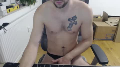 boy_t0y89 online show from February 9, 2026, 6:17 am