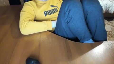 BoyApollon online show from December 19, 2025, 7:21 pm