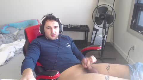 Snapshot of boybigcocks chatting on February 20, 2025, 8:36 pm For business or to fuck me contact me boybigcocks Follow my OF online show from February 20, 2025, 8:36 pm