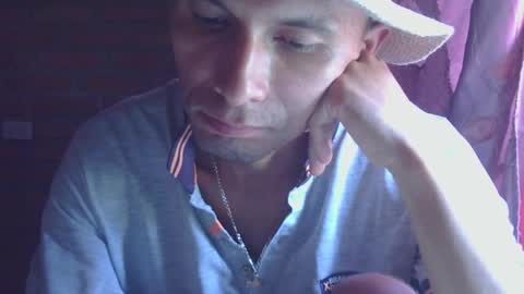 Boy online show from May 14, 2026, 6:04 pm