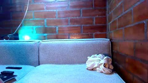 boynick777 online show from October 18, 2025, 2:58 am