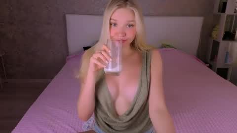 Snapshot of boysloveblondee chatting on May 22, 2026, 9:26 am BoysLoveBlondee online show from May 22, 2026, 9:26 am
