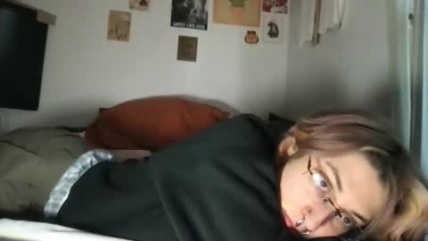 Snapshot of boywithbug chatting on March 3, 2025, 11:03 pm boywithbug online show from March 3, 2025, 11:03 pm