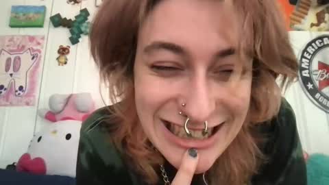 Snapshot of boywithbug chatting on March 6, 2025, 5:11 pm boywithbug online show from March 6, 2025, 5:11 pm