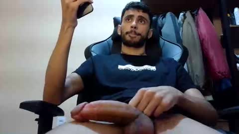 Snapshot of boyzinm2 chatting on April 11, 2026, 8:18 am boyzinm2 online show from April 11, 2026, 8:18 am