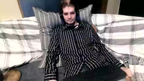 Snapshot of bponie1 chatting on February 15, 2026, 1:46 am bponie1 online show from February 15, 2026, 1:46 am